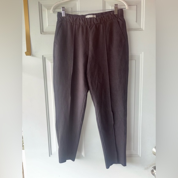Everlane Pants - Everlane black elastic waist crop pants size S